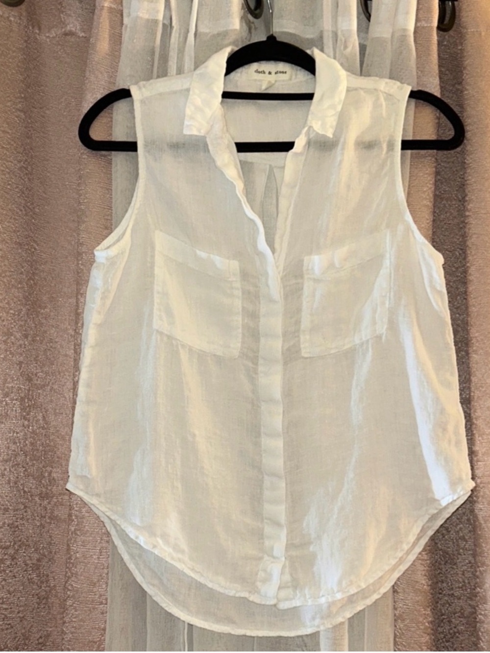 Cloth & Stone Size S Sleeveless Linen Button Down